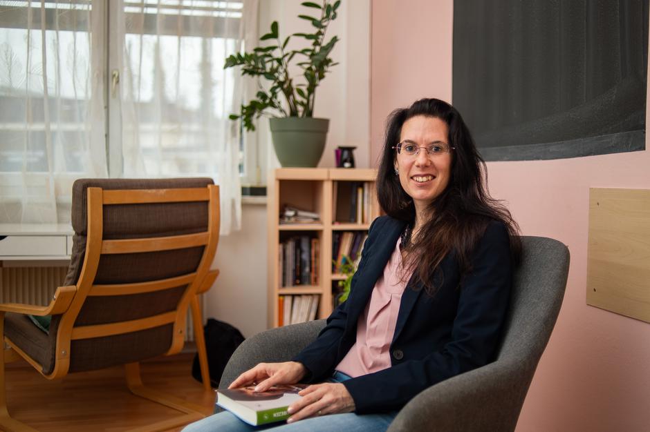 Professional portrait of Maja Peperko